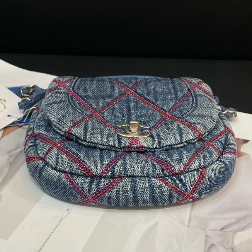 Chanel Tennin Piggy Bag Denim Quilted Chip Model Blue 17cm