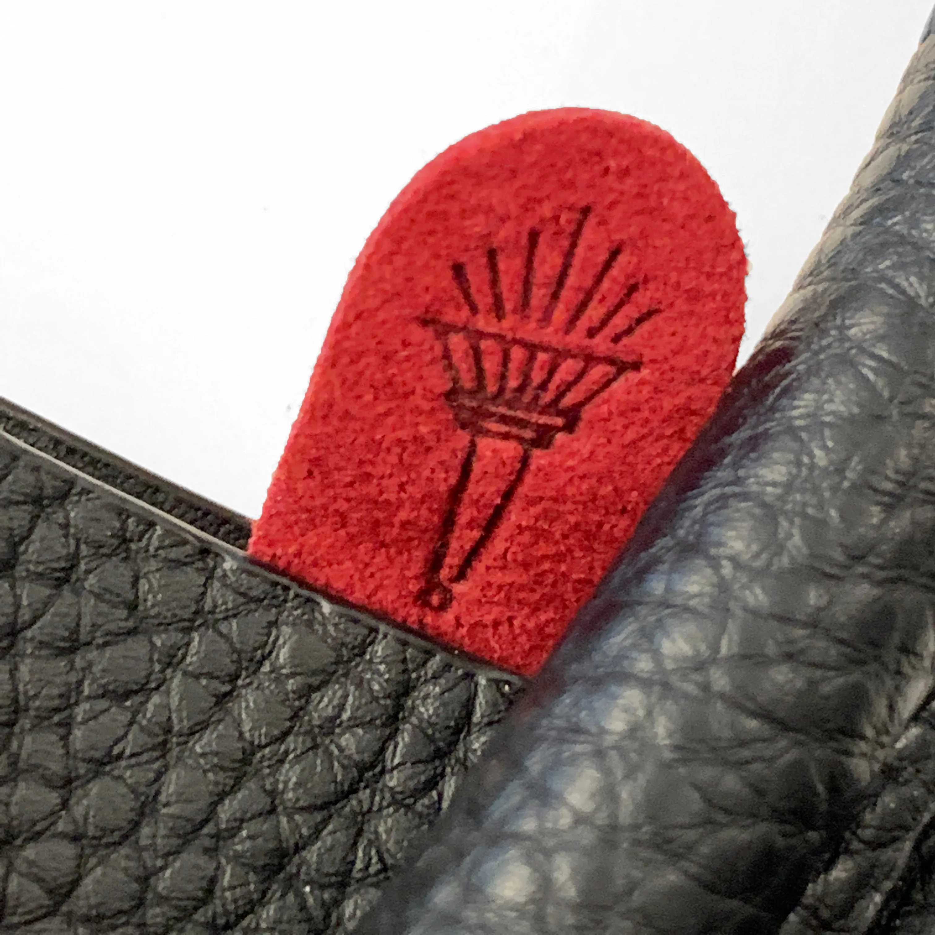 Cher Micro [Signet] - Black [Sample Sale]